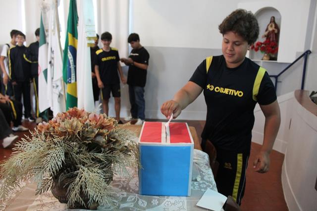 Política - Eleições 2026 na Escola Coração de Jesus elegem Gabriel e Maria Gabriela